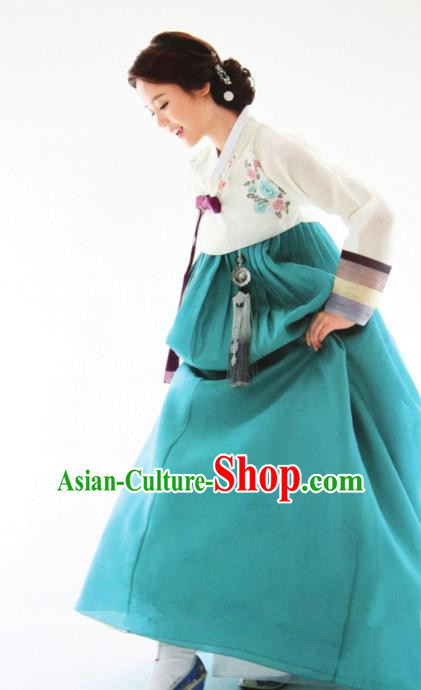 Top Grade Korean Hanbok Ancient Traditional Fashion Apparel Costumes White Blouse and Green Dress for Women