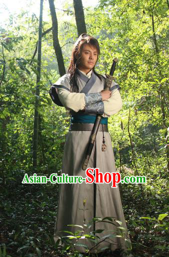 Chinese Ming Dynasty Swordsman Robe Ancient Knight-errant Replica Costume for Men