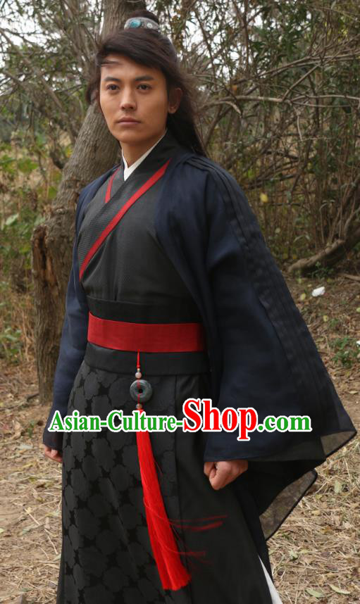 Chinese Ming Dynasty Swordsman Hanfu Robe Ancient Knight-errant Replica Costume for Men