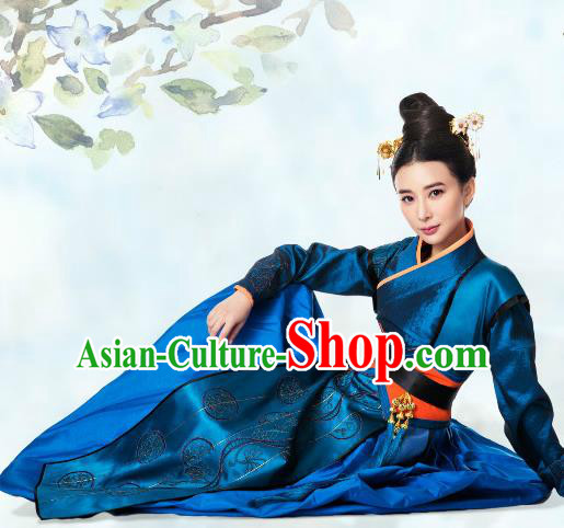 Ancient Chinese Ming Dynasty Heroine Embroidered Blue Dress Swordswoman Replica Costume for Women