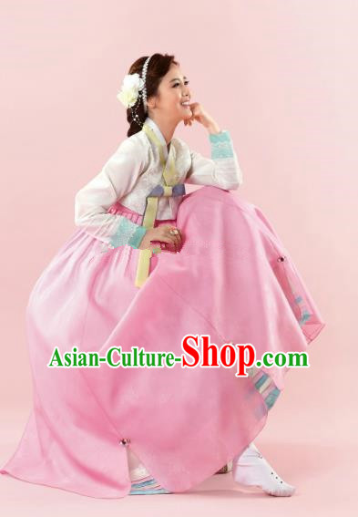 Korean Traditional Bride Hanbok White Blouse and Pink Dress Ancient Formal Occasions Fashion Apparel Costumes for Women