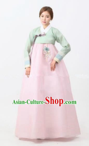 Korean Traditional Bride Hanbok Formal Occasions Green Blouse and Light Pink Dress Ancient Fashion Apparel Costumes for Women