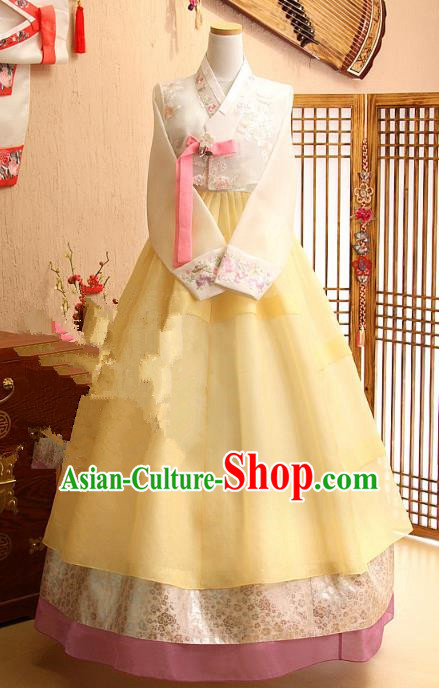 Korean Traditional Bride Tang Garment Hanbok Formal Occasions White Blouse and Yellow Dress Ancient Costumes for Women