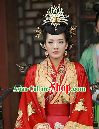 Chinese Ancient Ming Dynasty Yingzong Zhu Qizhen Empress Embroidered Replica Costume for Women