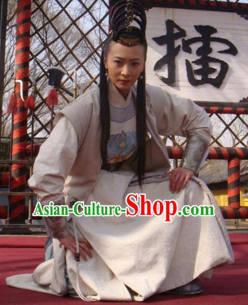 Chinese Traditional Tang Dynasty Swordswoman Hofdame Embroidered Replica Costume for Women