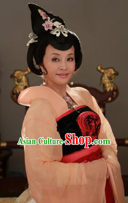 Chinese Ancient Tang Dynasty Queen Wu Zetian Embroidered Replica Costume for Women