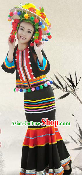 Traditional Chinese De-ang Nationality Dance Costume, China Ethnic Minority Embroidery Clothing and Headdress for Women