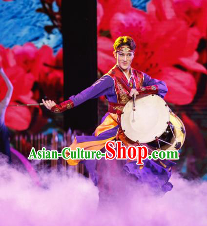 Traditional Chinese Folk Dance Embroidered Costume, China Ethnic Minority Dance Clothing for Men