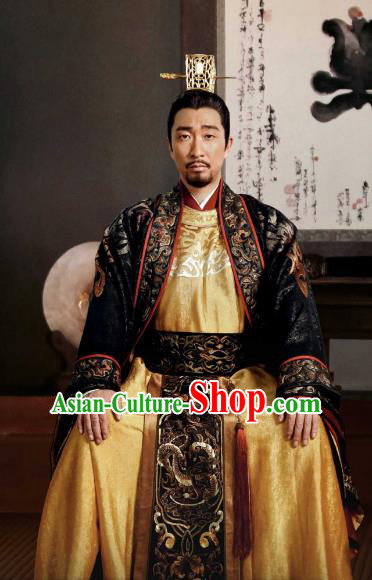 Tribes and Empires Storm of Prophecy Chinese Ancient Royal Highness Embroidered Costumes for Men