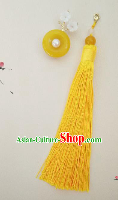 Chinese Ancient Handmade Brooch Jewelry Accessories Yellow Tassel Peace Buckle Breastpin for Women