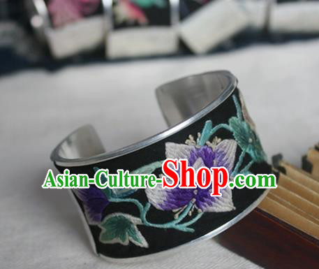 Chinese Miao Sliver Ornaments Black Bracelet Traditional Hmong Handmade Sliver Embroidered Bangle for Women