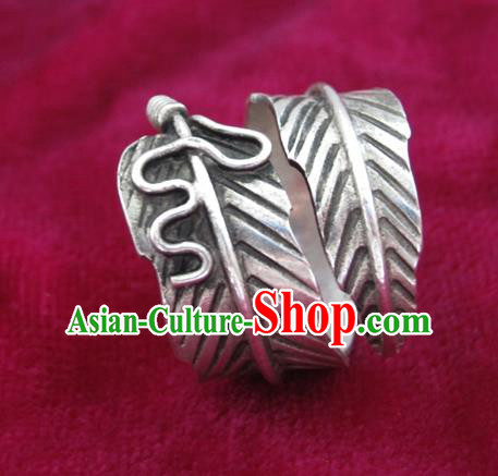 Chinese Miao Sliver Ornaments Leaf Ring Traditional Hmong Finger Rings for Women