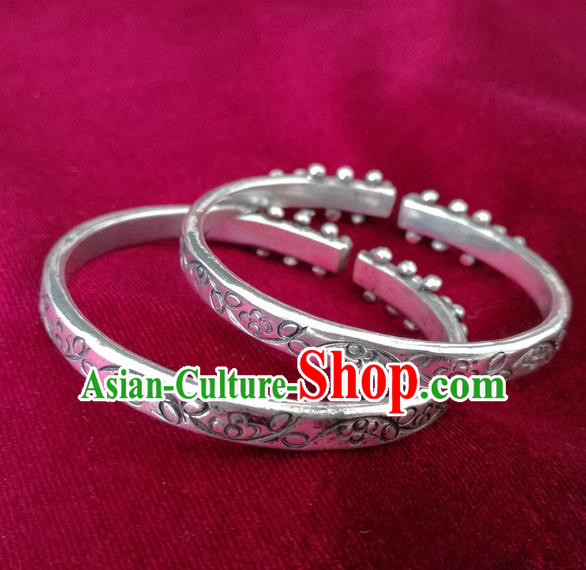 Handmade Chinese Miao Nationality Bracelet Traditional Hmong Sliver Bangle for Women