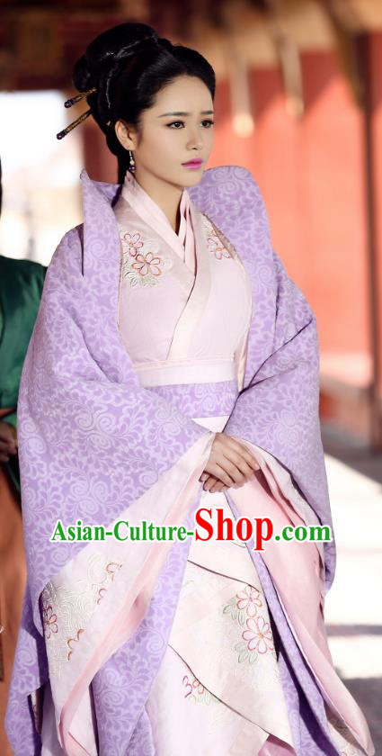 Traditional Chinese Ancient Warring States Time Princess Embroidered Historical Costume for Women