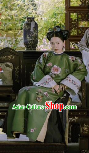 Story of Yanxi Palace Chinese Ancient Qing Dynasty Manchu Imperial Consort Costumes and Headpiece Complete Set