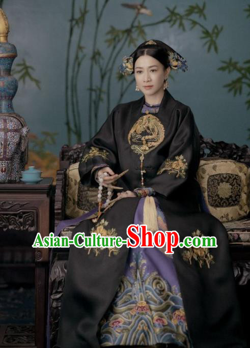 Chinese Ancient Story of Yanxi Palace Qing Dynasty Empress Embroidered Costumes and Headpiece Complete Set