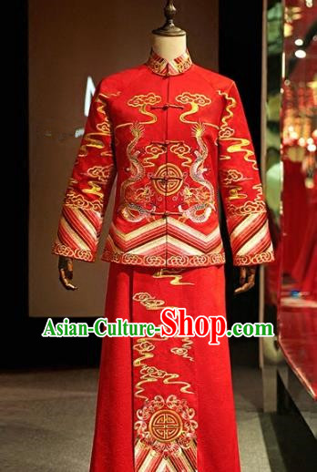 Chinese Traditional Wedding Xiuhe Suit Costume Ancient Bridegroom Tang Suit Embroidered Red Clothing for Men