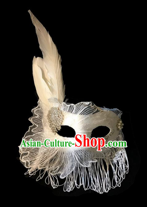 Top Halloween Cosplay White Feather Tassel Masks Brazilian Carnival Catwalks Fancy Dress Ball Face Mask for Women