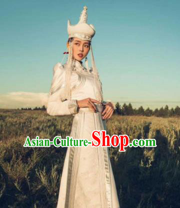 Traditional Chinese Mongol Nationality Wedding Costumes Female Folk Dance Ethnic White Mongols Robe for Women