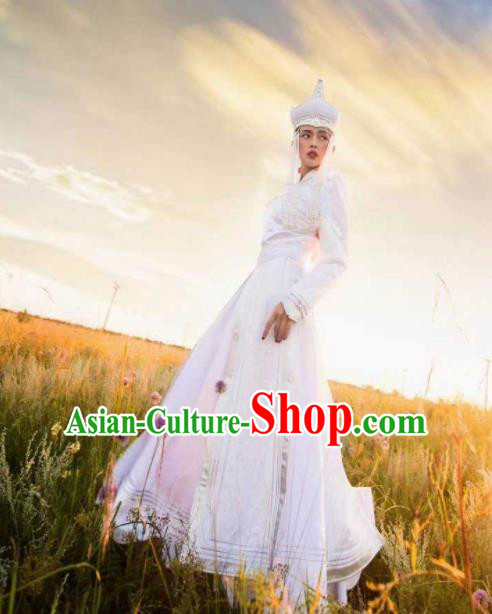 Traditional Chinese Mongol Nationality Wedding Costumes Female Folk Dance Ethnic White Mongols Robe for Women