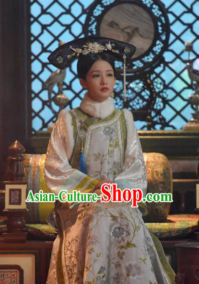 Drama Ruyi Royal Love in the Palace Chinese Ancient Qing Dynasty Manchu Imperial Consort Embroidered Costumes and Headpiece for Women