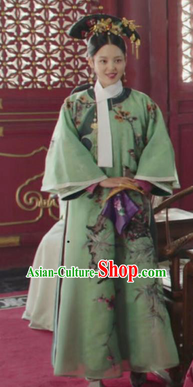 Chinese Ancient Qing Dynasty Manchu Imperial Concubine Ruyi Royal Love in the Palace Embroidered Costumes and Headpiece for Women