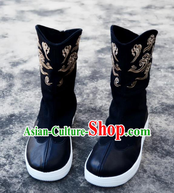 Chinese Traditional Boots Ancient Swordsman Shoes Embroidered Leather Shoes for Men