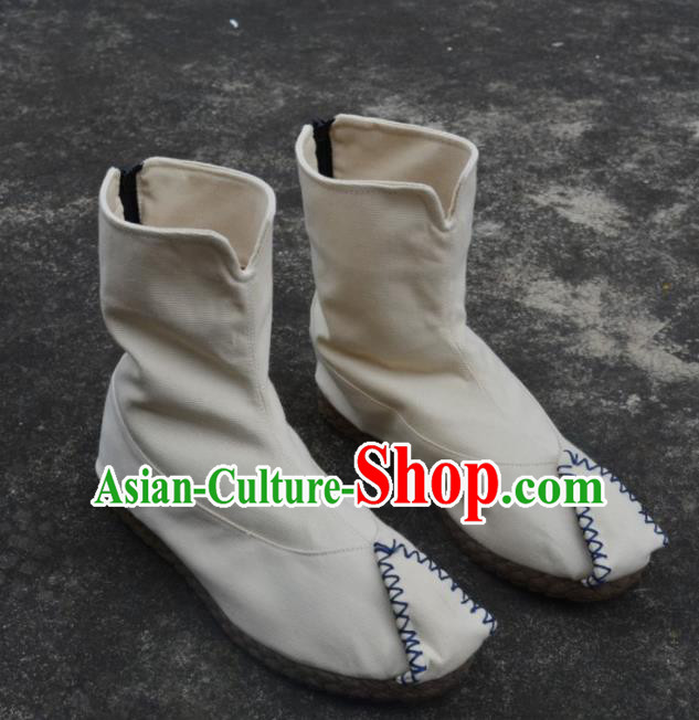 Chinese Traditional White Boots Ancient Swordsman Shoes Embroidered Shoes for Men