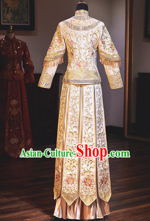 Chinese Traditional Wedding Costumes Embroidered Lotus White Xiuhe Suits Ancient Bride Toast Full Dress for Women