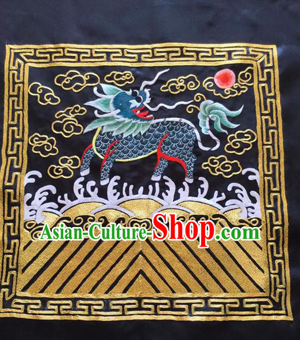 Chinese Traditional Handmade Embroidery Craft Embroidered Patches Embroidering Kylin Silk Piece