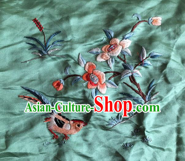 Chinese Traditional Handmade Embroidery Craft Embroidered Flowers Green Cloth Patches Embroidering Silk Piece
