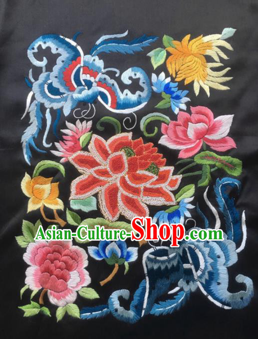 Chinese Traditional Handmade Embroidery Craft Embroidered Lotus Butterfly Silk Patches
