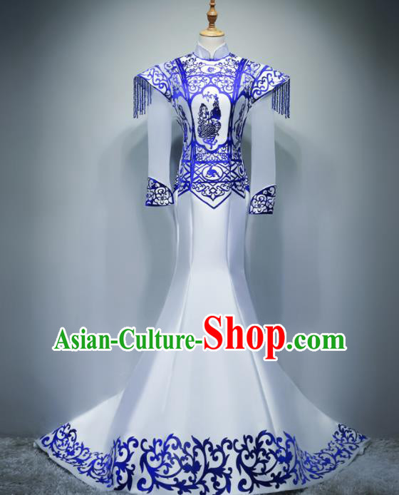 Chinese Traditional White Cheongsam Elegant Qipao Dress Compere Full Dress for Women