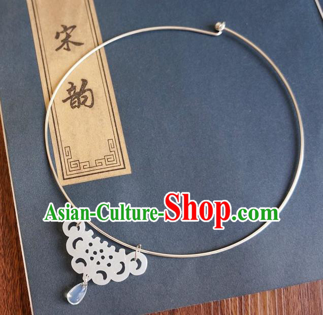 Chinese Traditional Hanfu Jewelry Accessories Ancient Ming Dynasty Princess White Jade Necklace for Women