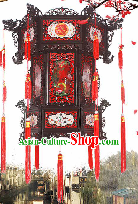 Chinese Traditional Handmade Plastic Palace Lantern Asian New Year Lantern Ancient Ceiling Lamp
