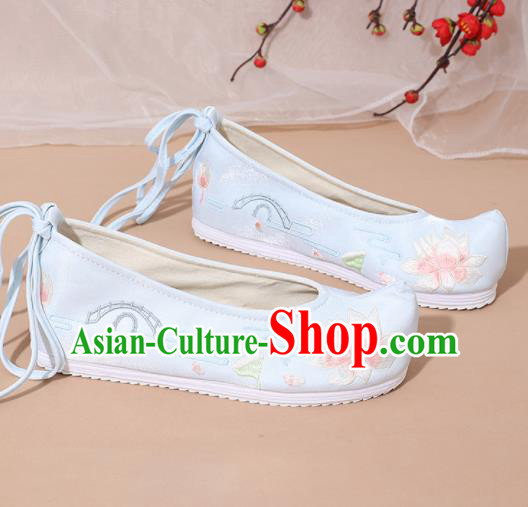 Chinese National Embroidered Lotus Light Blue Shoes Ancient Traditional Princess Shoes Hanfu Shoes for Women