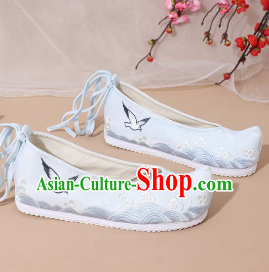 Chinese National Blue Embroidered Shoes Ancient Traditional Princess Shoes Hanfu Shoes for Women