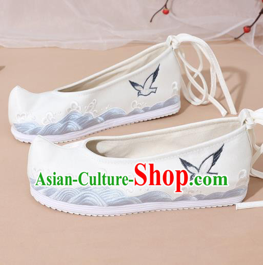 Chinese National Beige Embroidered Shoes Ancient Traditional Princess Shoes Hanfu Shoes for Women