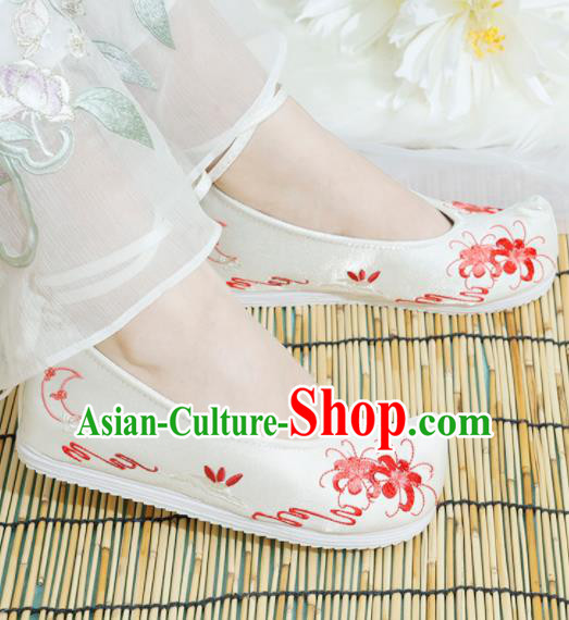 Chinese National Embroidered Manjusaka White Shoes Ancient Traditional Princess Shoes Hanfu Shoes for Women