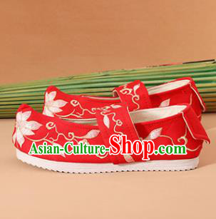 Chinese National Wedding Embroidered Red Shoes Ancient Traditional Princess Shoes Hanfu Shoes for Women