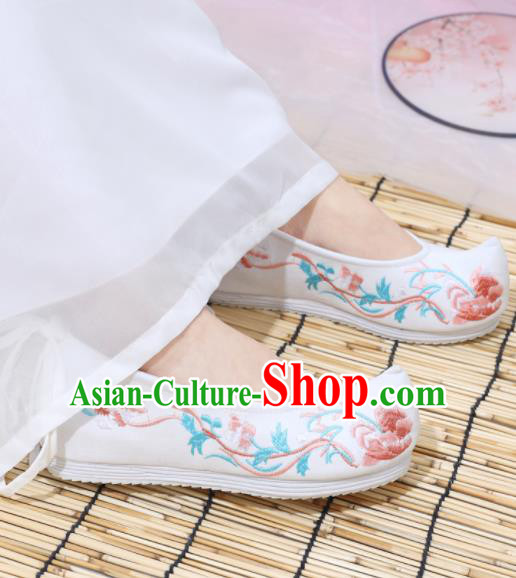 Traditional Chinese National White Embroidered Shoes Ancient Princess Shoes Handmade Hanfu Shoes for Women