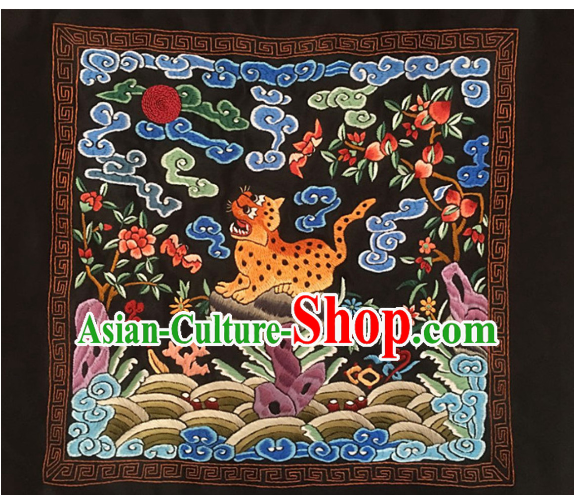 Traditional Qing Dynasty Style Officer Bu Zi Tiger Embroidery Arts