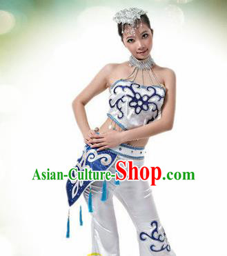 Traditional Chinese Yi Nationality Dance White Costume Ethnic Stage Show Dress for Women