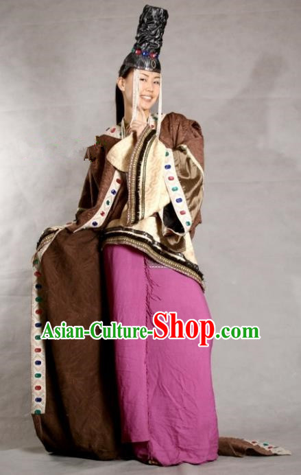 Traditional Chinese Mongol Nationality Brown Costume Mongolian Ethnic Stage Show Dress for Women