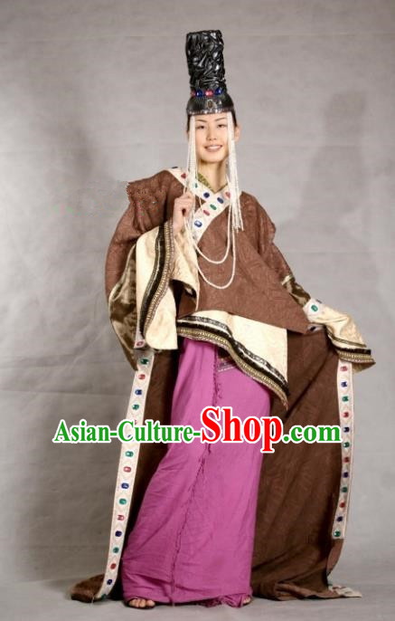 Traditional Chinese Mongol Nationality Brown Costume Mongolian Ethnic Stage Show Dress for Women
