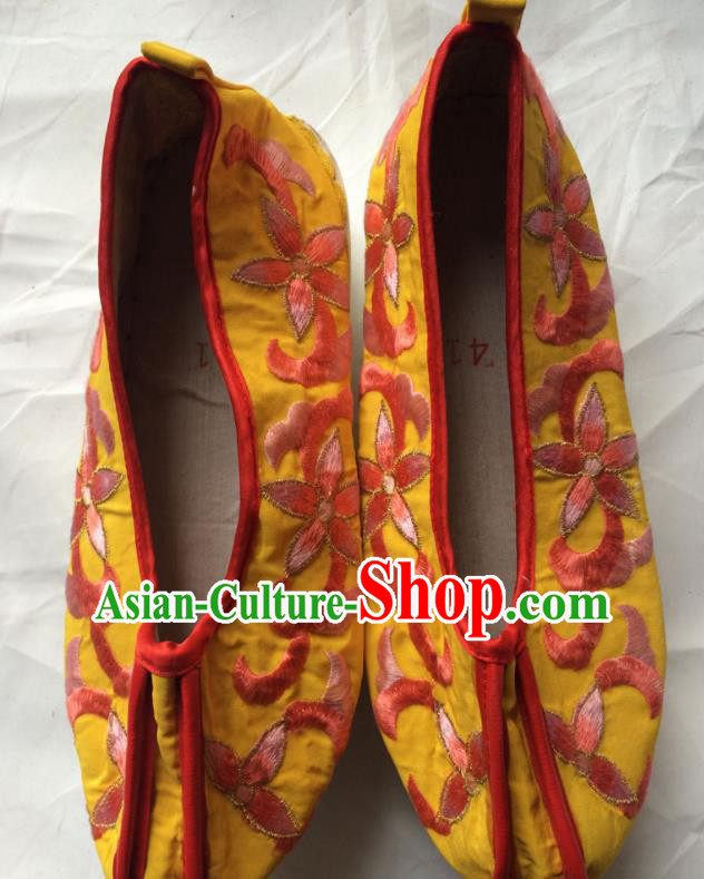 Chinese Beijing Opera Princess Yellow Shoes Traditional Peking Opera Diva Embroidered Shoes for Women