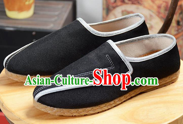 Chinese Traditional Handmade Black Flax Shoes National Multi Layered Cloth Shoes for Men