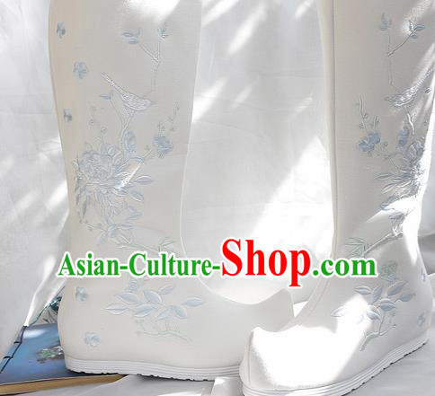 Traditional Chinese Embroidered Peony White Boots Handmade Cloth Shoes National Cloth Shoes for Women