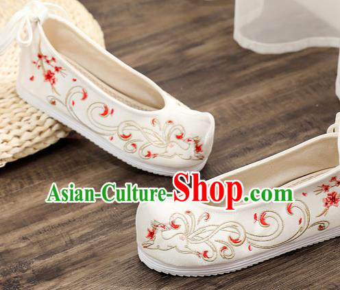 Traditional Chinese Embroidered Deer White Shoes Handmade Cloth Shoes National Cloth Shoes for Women