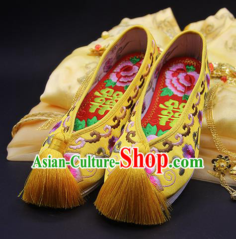 Traditional Chinese Handmade Embroidered Plum Yellow Shoes Hanfu Wedding Shoes National Cloth Shoes for Women